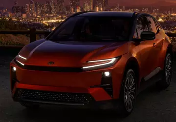 Toyota C-HR kehrt als 338-PS-Elektroauto mit ...