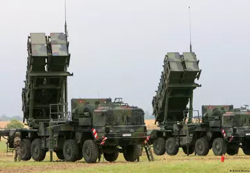 100 ukrainische Soldaten lernen ab dieser ...