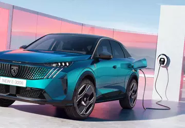 Der Peugeot e-3008 und e-5008 erhalten ...