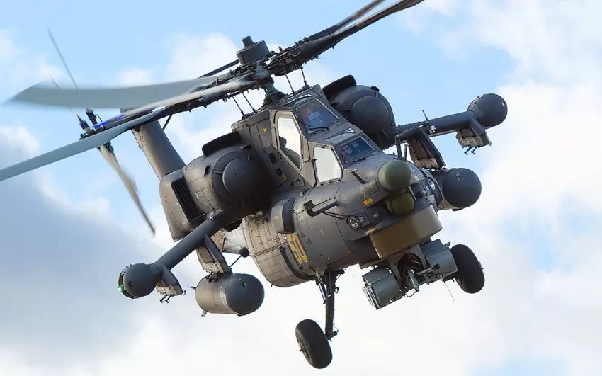 Die ukrainischen Streitkräfte zeigten das Wrack des russischen Kampfhubschraubers Mi-28, der in der Region Saporoshje abgeschossen wurde (Foto und Video)