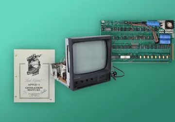 Funktionierender Apple-1 erster Batch-Computer mit handschriftlicher ...