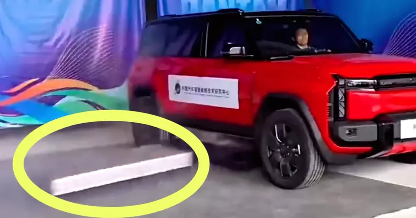 China hat vorgeschlagen, die Batterien von Elektroautos abzufeuern, die Feuer fangen