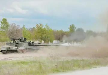 Verteidigungsministerium bestellt aufgerüstete BM Oplot-Panzer für ...