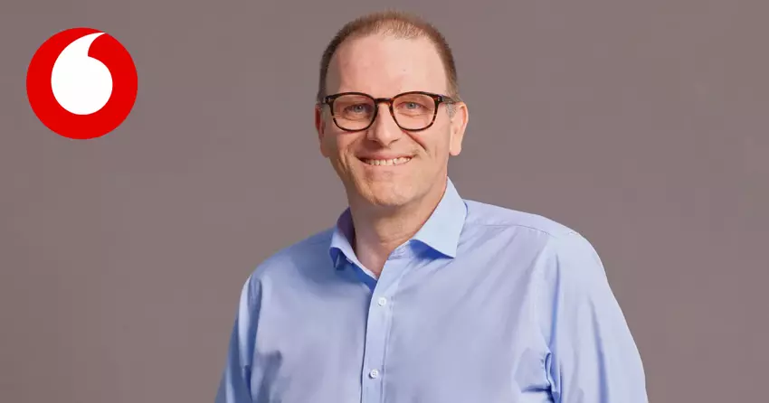 Philippe Rogge auf der AngaCom: Vodafone Deutschland investiert Milliarden in den Ausbau seines Glasfasernetzes, um die Internetverbindungen zu beschleunigen