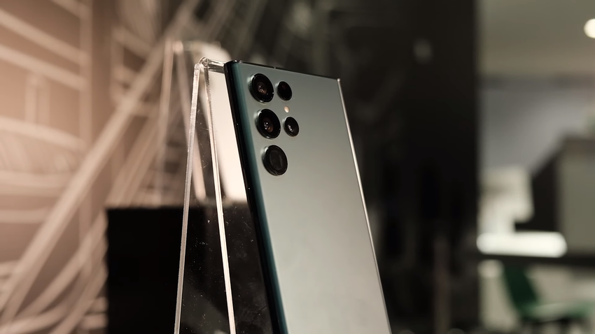 Samsung bereitet exklusive Versionen des Galaxy S22 Ultra vor - Mark & ​​​​Lona und Mercedes Benz