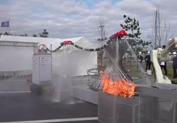 Japanische Forscher entwickeln Dragon Firefighter, einen ...