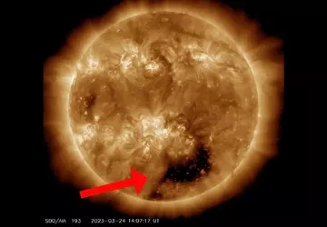 Die NASA hat ein massives Loch ...