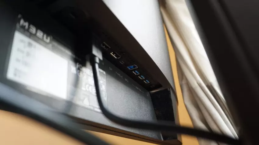 GIGABYTE M32U Profi Gaming Bildschirm