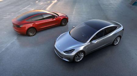 Tesla ruft fast 820.000 Fahrzeuge wegen Softwarefehler zurück