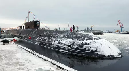 Das Atom-U-Boot Generalissimo Suworow ist im Pazifik mit 16 ballistischen R-30 Bulawa-Raketen eingetroffen, die eine nukleare Ladung mit einer Sprengkraft von über 100 Kilotonnen tragen können