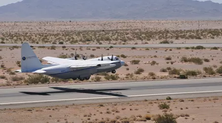 USA restaurieren Militärflugplatz aus dem Zweiten Weltkrieg