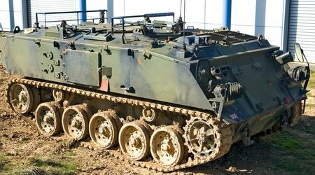 Freiwillige kaufen 17 gepanzerte Fahrzeuge für Asow in Großbritannien