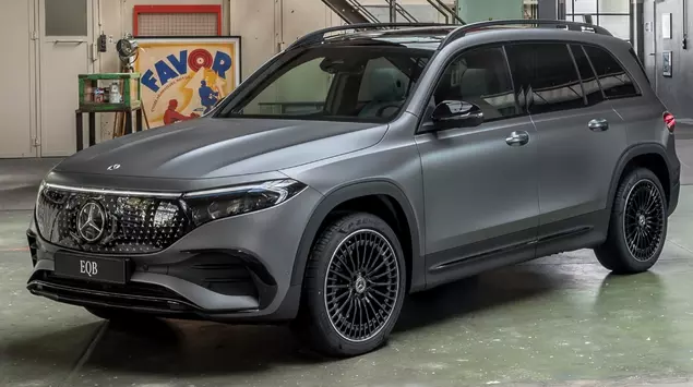 Mercedes-Benz ruft Mercedes-Benz EQB zum dritten ...