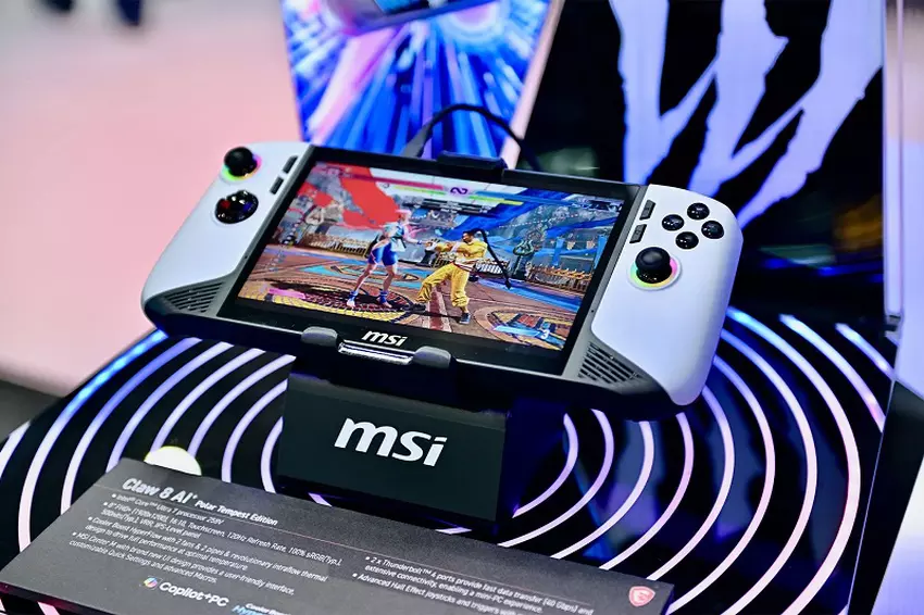 MSI Claw 8 AI+ Polar Tempest Edition auf der Computex 2025