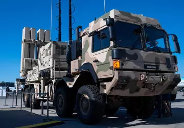 Medien: Die Ukraine will 11 IRIS-T ...