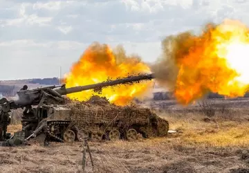 Ukrainische Artillerie zerstört russischen 240-mm-2S4-Tjulpan-Panzermörser