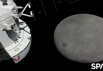 Das Orion-Raumschiff hat die Rückseite des ...