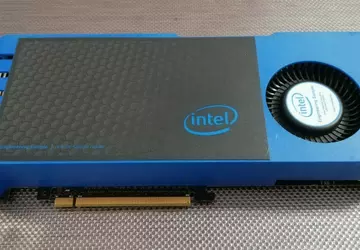 Einzigartige Intel-Grafikkarte, erhältlich in einer einzigen ...