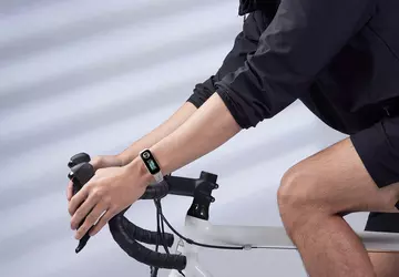Asus VivoWatch 5 Aero: ein Fitness-Tracker, ...