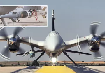 Bayraktar Akinci zerstört erstmals Ziel in ...