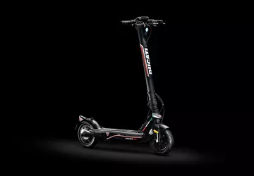 Ducati Pro-III: Elektroroller mit NFC-Schlüssel, einer ...