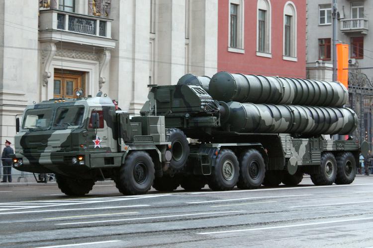Pakistan behauptet, Komponenten des indischen Luftabwehrsystems ...