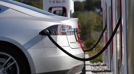 Nach dem Vorbild von Apple: Tesla hat das Ladegerät aus der Auslieferung seiner Elektroautos gestrichen