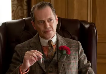 Die Geschichte der dunklen Geheimnisse geht ...