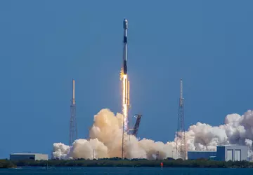 SpaceX startet zum Jubiläum im Jahr ...