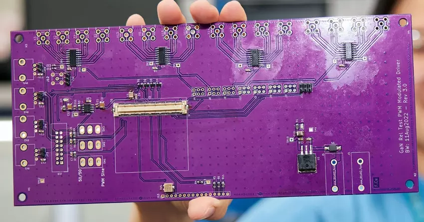 Kein Chip-Mangel: China hebt Exportverbot für Halbleiter für Autos auf