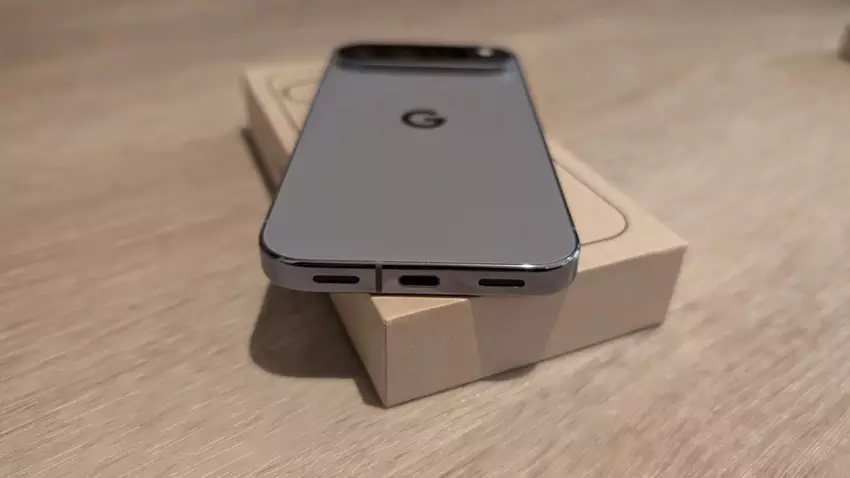 Pixel 10 Pro versus Pixel 10 Pro XL