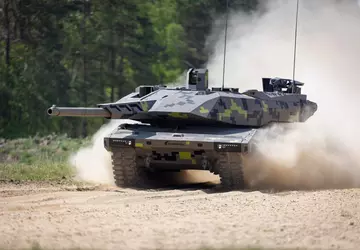 Italien kauft fast 700 Schützenpanzer