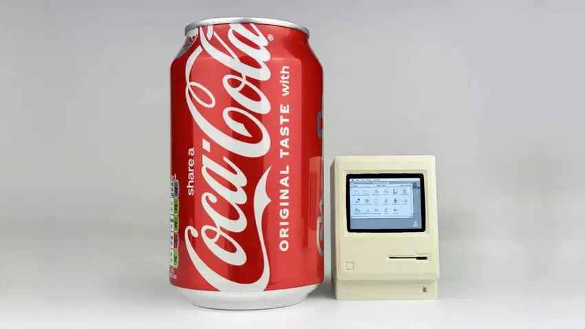 Ja, es ist ein zwei Zoll kleiner Macintosh und er funktioniert (manchmal): eine coole Nachbildung von Apples legendärem Computer ist zum Verkauf erhältlich