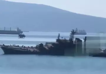 Marinedrohnen griffen die RF-Militärbasis in Novorosiysk ...