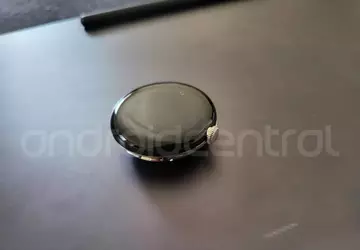 Durchgesickerte Fotos von Google Pixel Watch ...