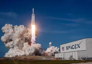 SpaceX wird einen Aktienrückkauf anstelle eines ...