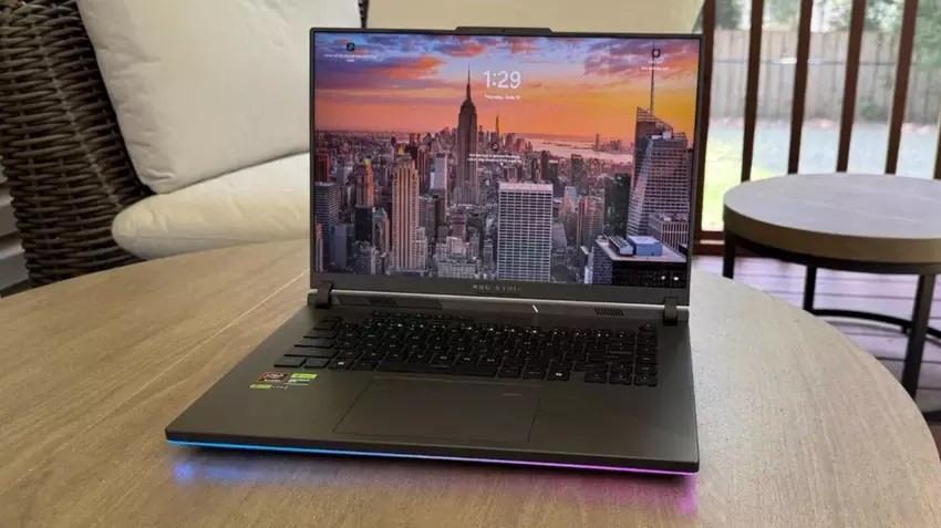 Asus ROG Strix G16 vs. Asus ROG Zephyrus G16