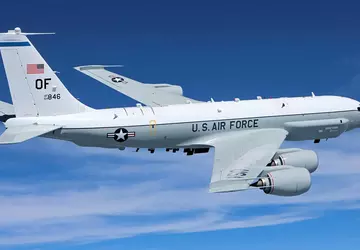 RC-135V/W Rivet Joint führt einen noch ...