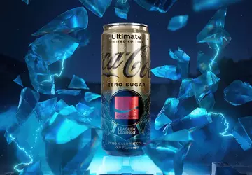 Spüre den Geschmack des Spiels! Coca-Cola ...