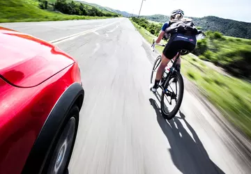 Schützen Sie sich beim Radfahren mit ...