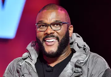 Berühmter Regisseur legt 800 Millionen Dollar ...