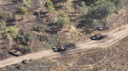 Die ukrainischen Streitkräfte zerstörten drei T-72B3-Panzer, einen T-90M "Breakthrough" und einen BMP-3-Schützenpanzer im Gesamtwert von mehr als 12 Millionen Dollar.