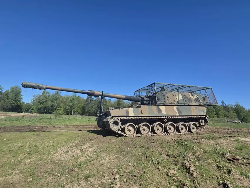 Polen testet nach ukrainischem Vorbild "Drohnenschutzgitter" an Artillerie