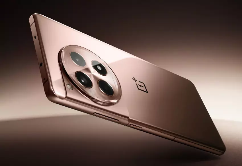 Ohne auf die Präsentation zu warten: OnePlus hat verraten, wie das OnePlus Ace 3 (aka OnePlus 12R) in der Farbe Mingsha Gold aussehen wird