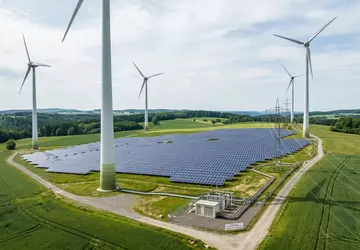 Vattenfall baut Hybrid-Kraftwerk: Wind und Sonne ...