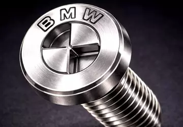 BMW patentiert Schrauben in Form seines ...