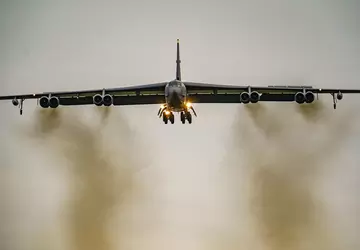 US Air Force rüstet B-52-Bomber mit ...