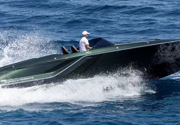 Das Frauscher x Porsche 850 Fantom-Elektroboot ...