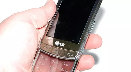 Transparent Crystal: ein Video über das LG GD900 Crystal Telefon