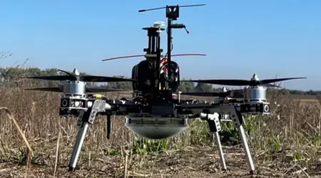 Finnen präsentieren eine neue, speziell für die ukrainische Armee entwickelte Kampfdrohne Steel Eagle ER